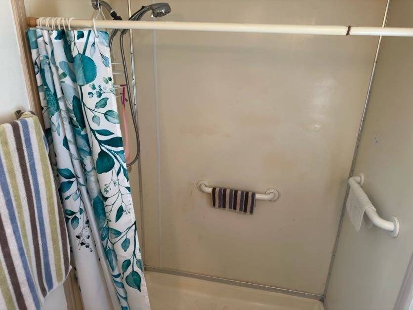49 Hideaway Lane a Winter Haven, FL Mobile or Manufactured Home for Sale